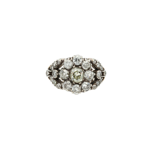 R-554-Paulinesjewellerybox-diamonds-ring