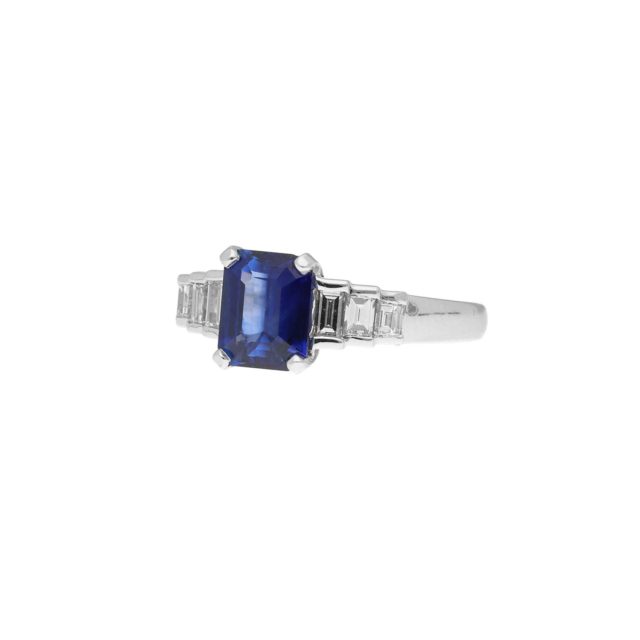 R-580-2-Paulinesjewellerybox-sapphire-Ring